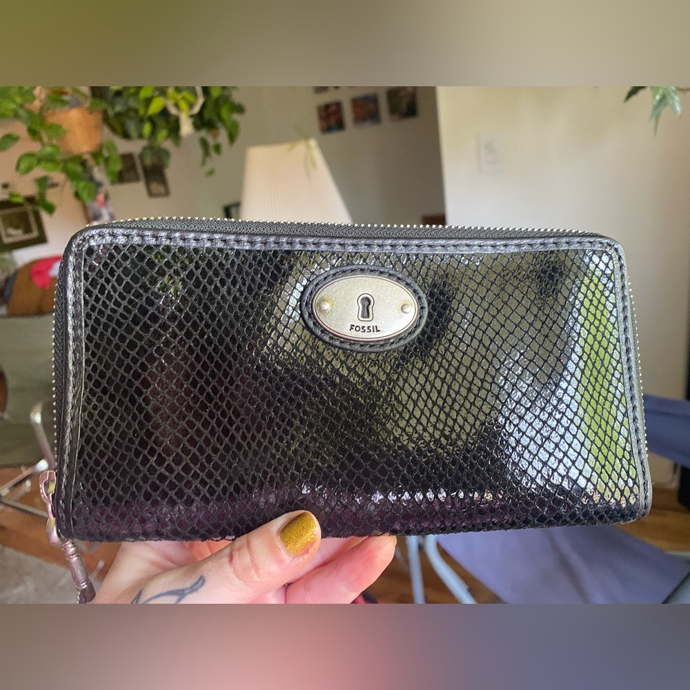 Fossil zip wallet
